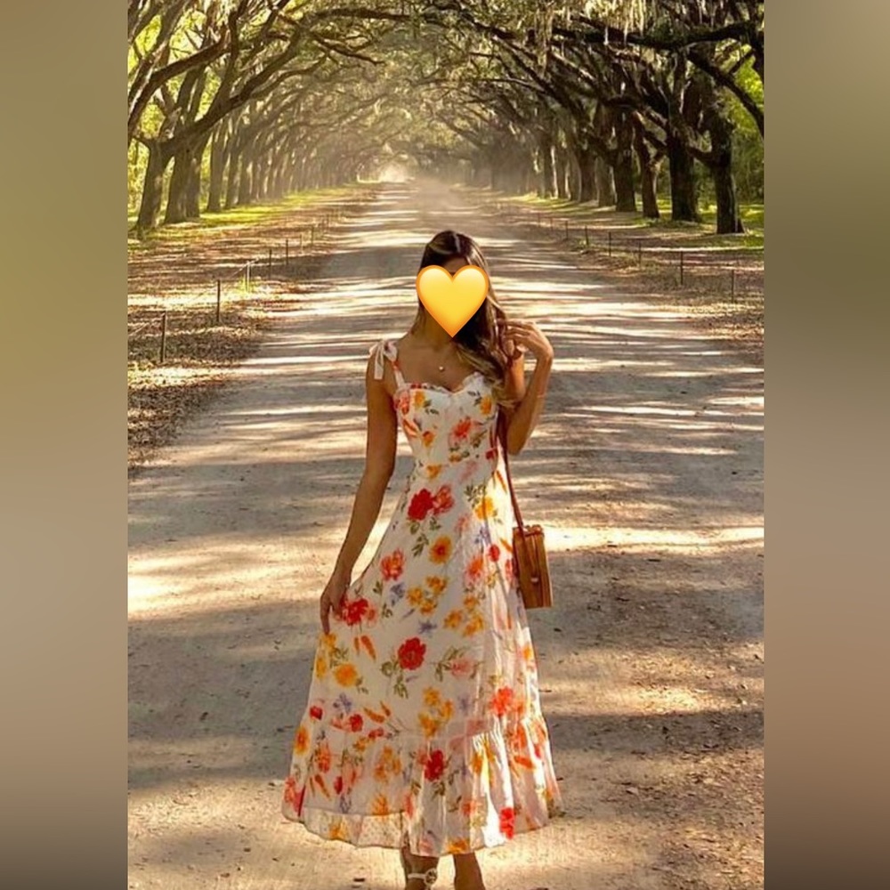 - Beautiful summer maxi dress